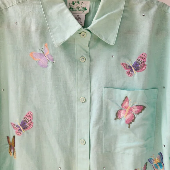 Quacker Factory Mint Green Shirt with Butterfly Embroidery - Picture 5 of 7